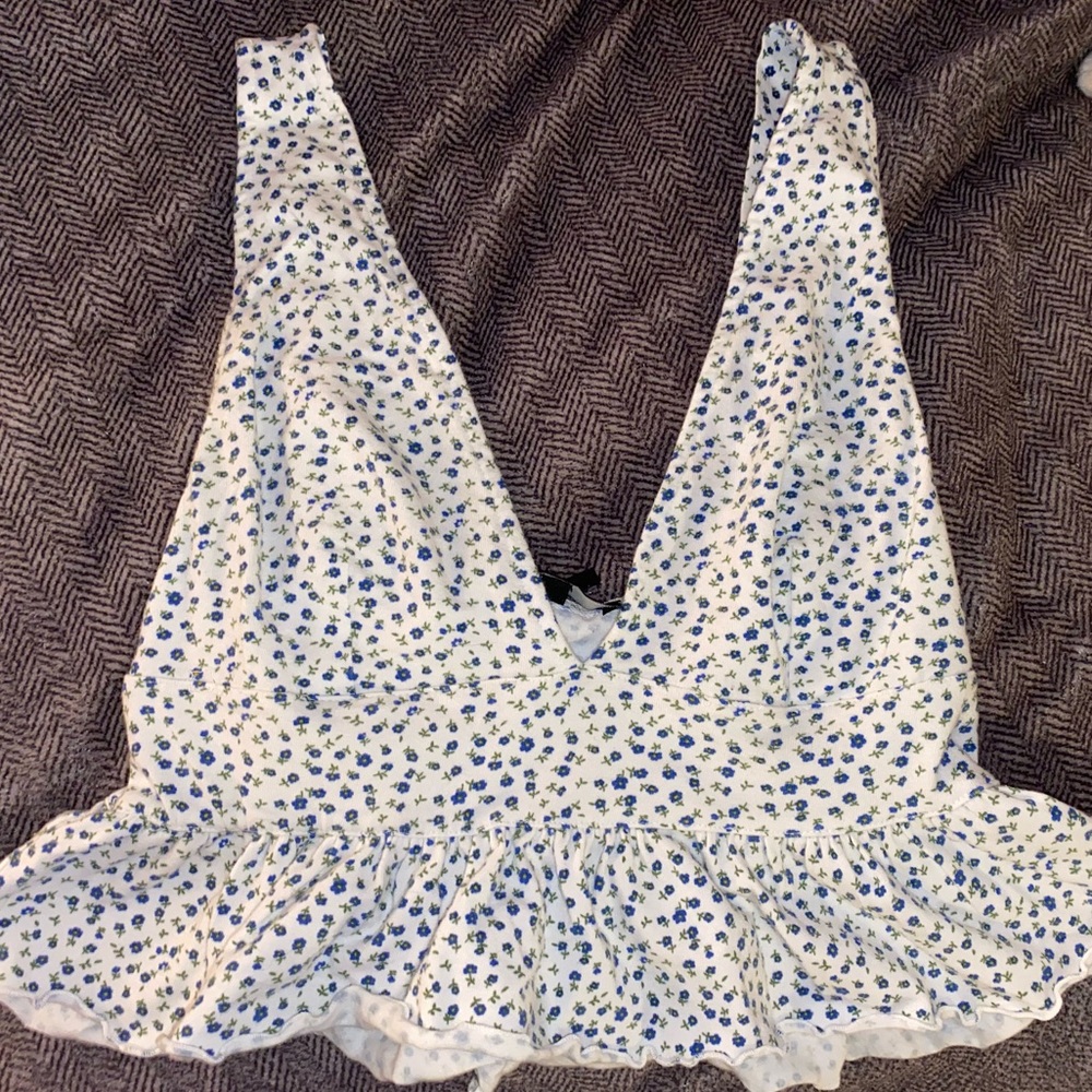 fun floral tank 🌸